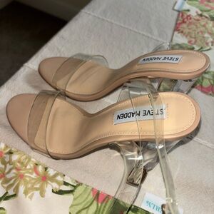 Steve Madden Tan Cream Heels Minimalist Design